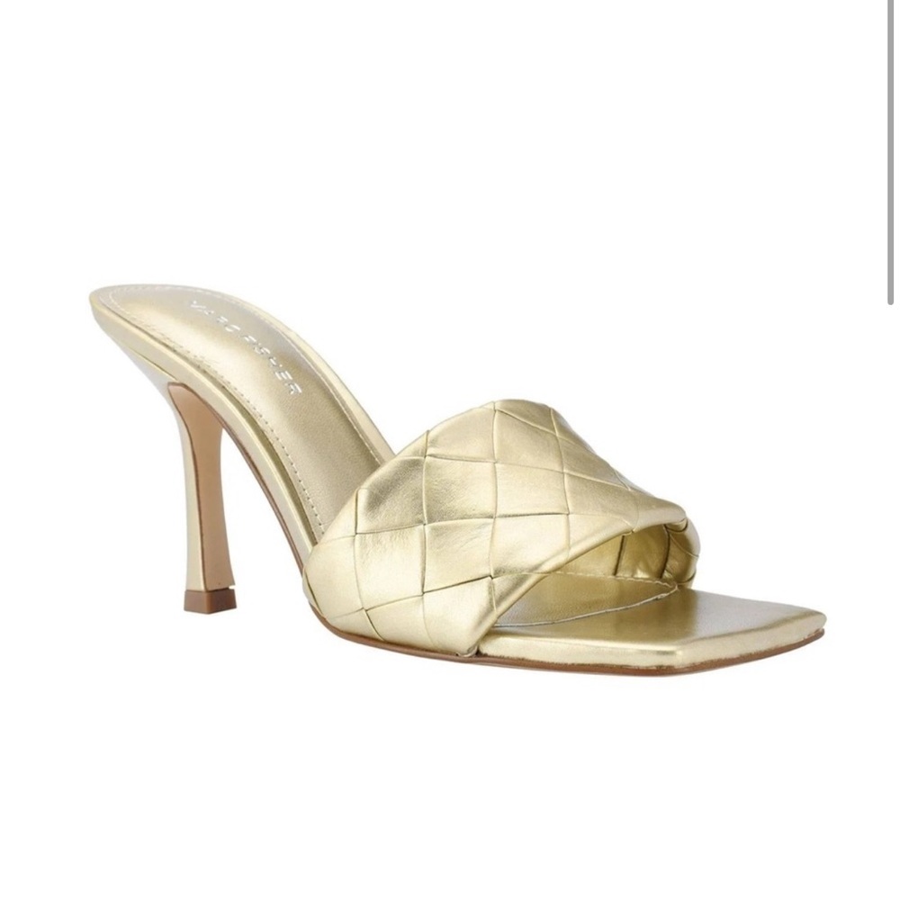 Marc Fisher gold woven sandals size 8